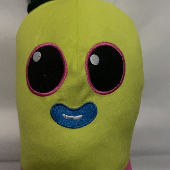 Dreamworks Trolls World Tour Toy Factory Mr. Dinkles 12”Biggie Worm plush - Picture 2 of 6